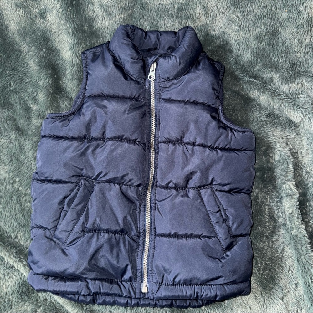 Old Navy Frost Free Vest- SIZE 5T Navy